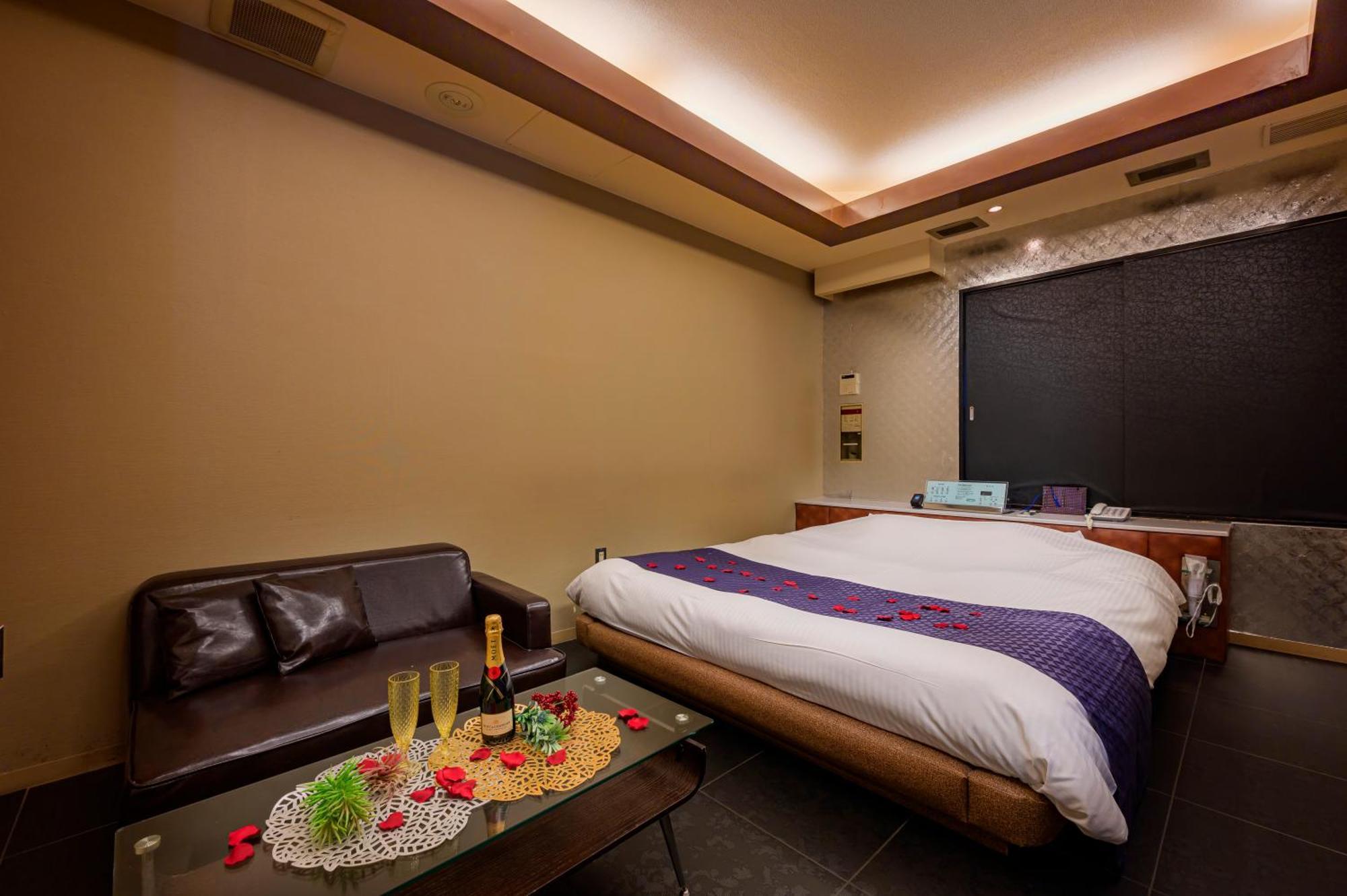 Hotel Mobilia (Adults Only) Tsurugashima Zewnętrze zdjęcie