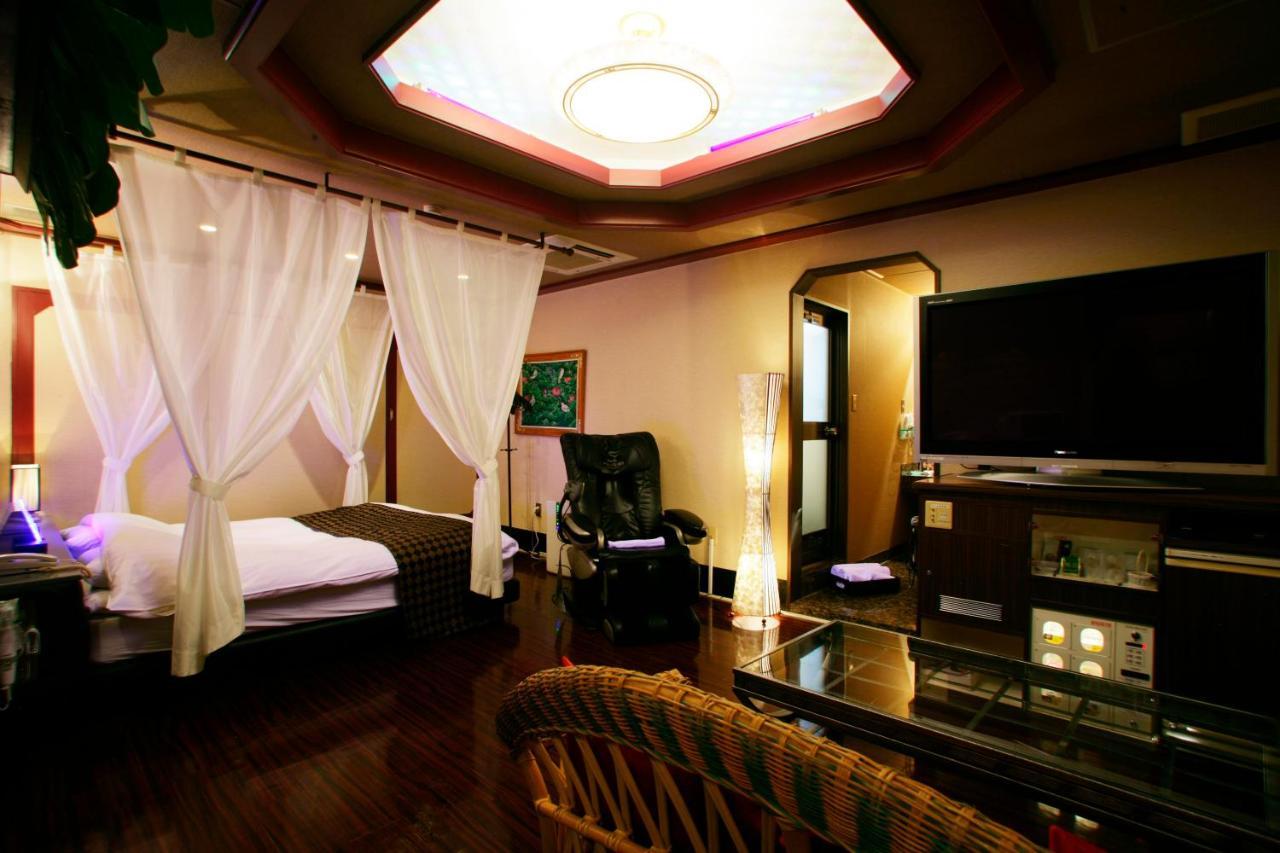 Hotel Mobilia (Adults Only) Tsurugashima Zewnętrze zdjęcie