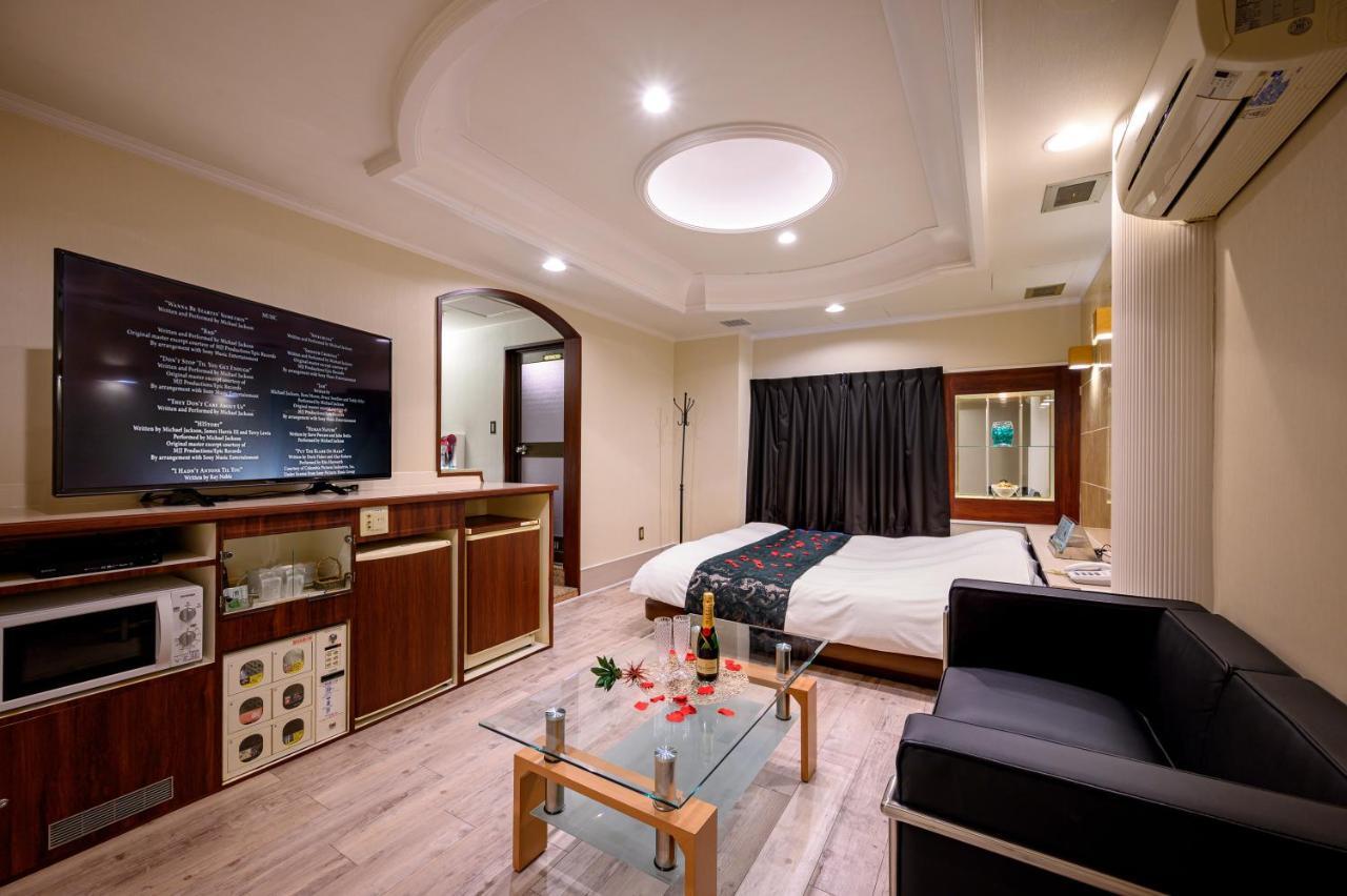 Hotel Mobilia (Adults Only) Tsurugashima Zewnętrze zdjęcie